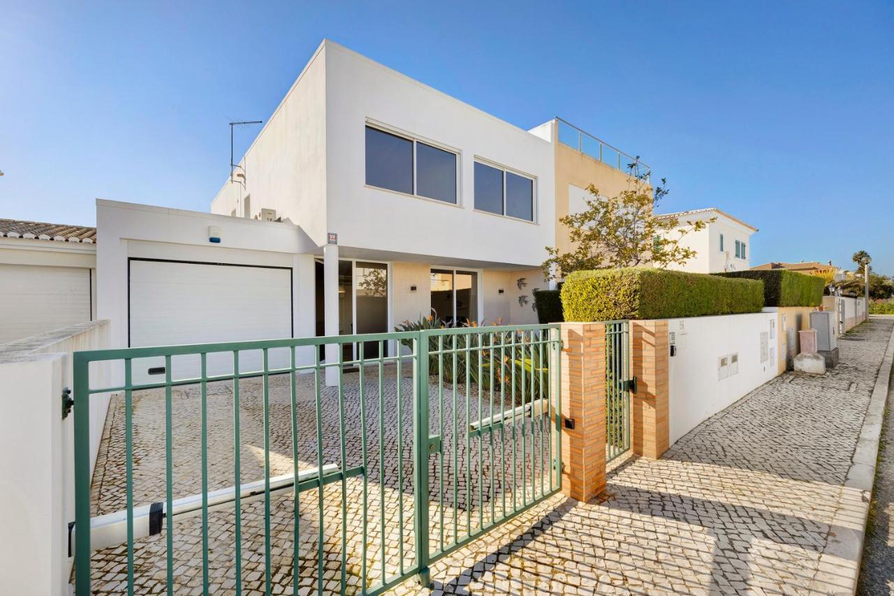 Lagos Beach Pool Villa Exterior photo